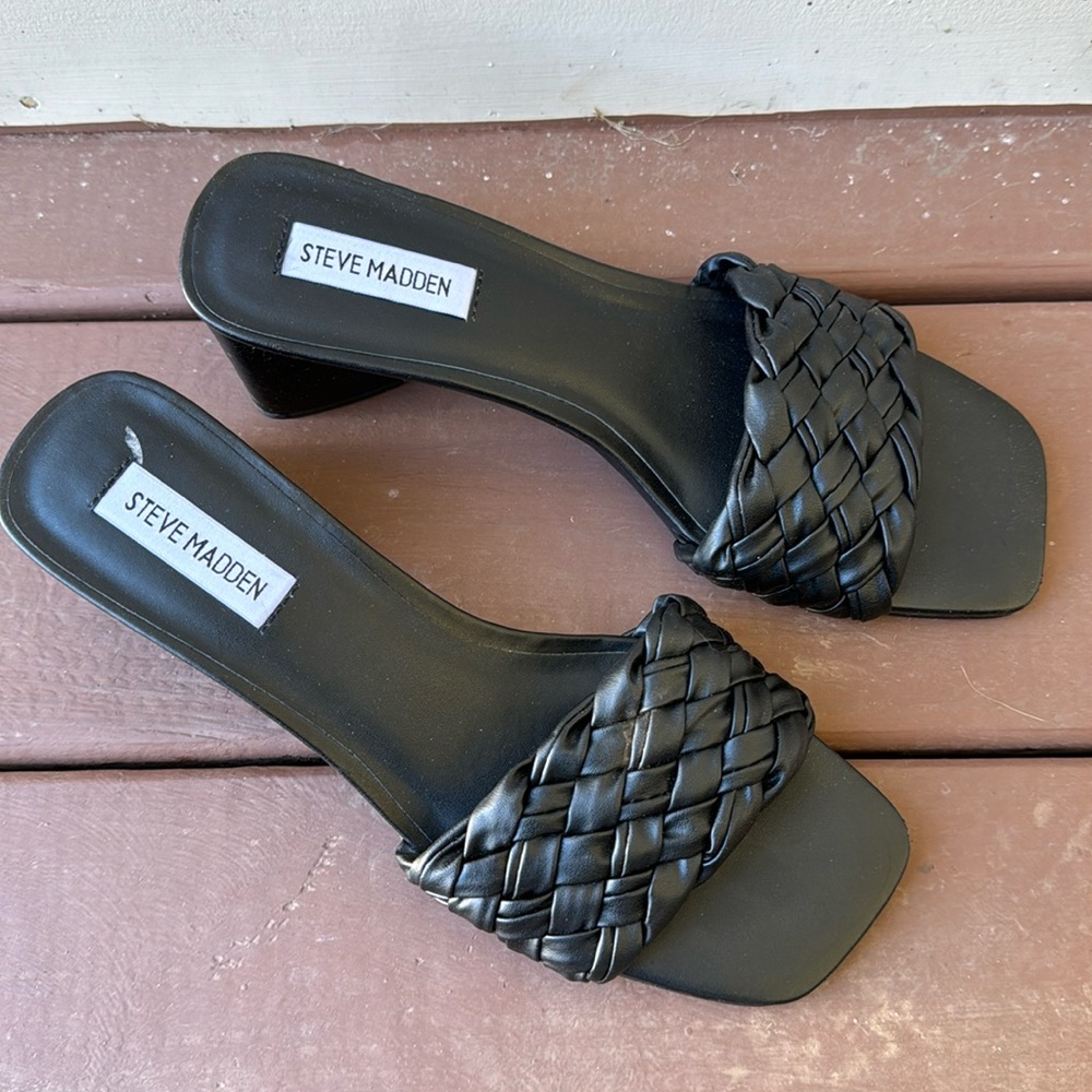 NEW Steve Madden